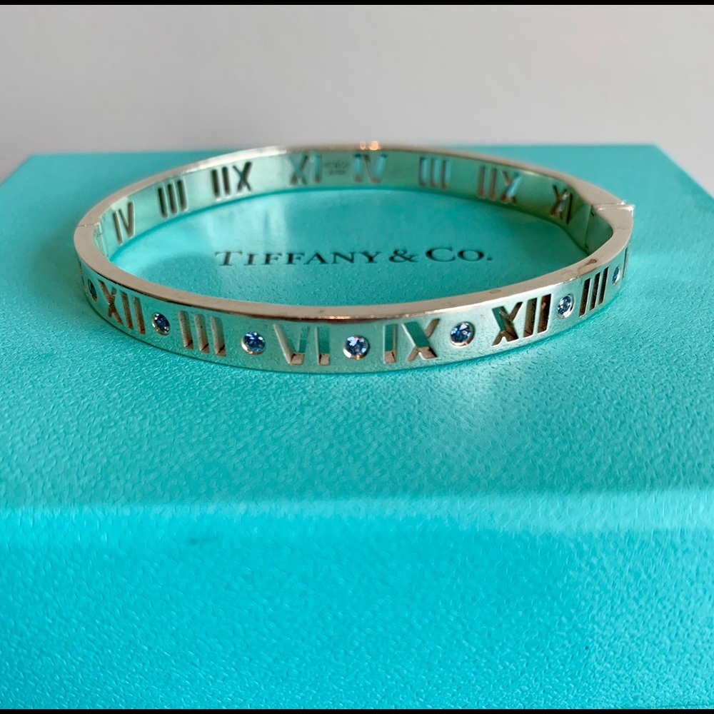 Tiffany & Co. Atlas Sapphire Hinged Bangle